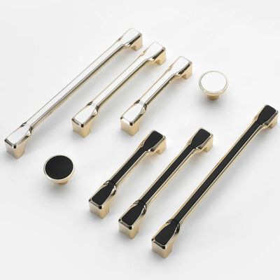 إكسسوارات أثاث و أبواب و مطابخ